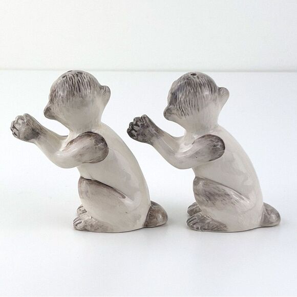 Anthropologie Les Ottomans Monkey Salt and Pepper Shakers - Picture 6 of 9